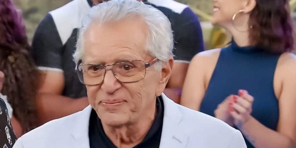 Carlos Alberto de Nóbrega se envolve em confusão, expulsa famosos do seu programa e expõe ameaça: "Em mim"