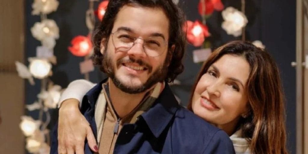 Fátima Bernardes reata com William Bonner e apresentador comenta: "Difícil de disfarçar"