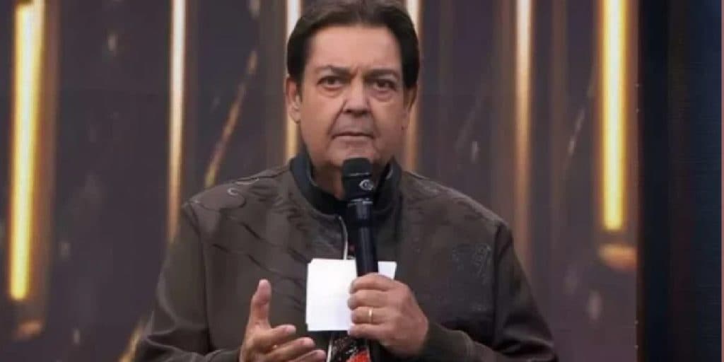 Cantor famoso descobre farsa de Faustão na Band e se recusa a participar do programa em cima da hora