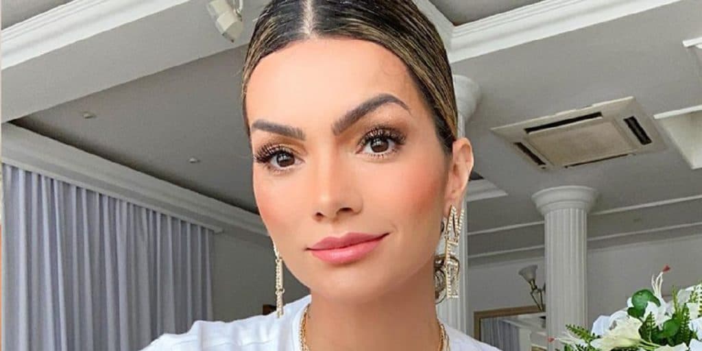 Kelly Key descobre câncer, se desespera com diagnóstico e confirma a pior notícia: "Em cima dos seios''