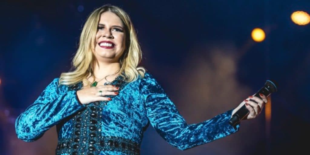Cantora idêntica à Marília Mendonça vira destaque na música e cita comparação com rainha: 'Uma honra'