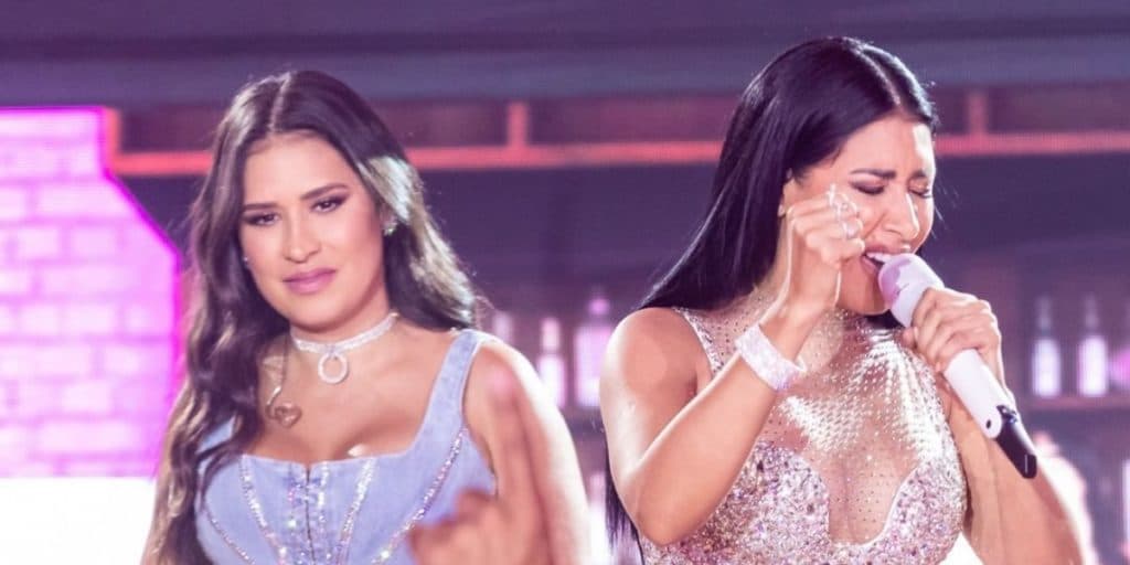 Simone cai em lágrimas com doença grave de Simaria, fim da dupla e notícia de carreira gospel: “Orando”