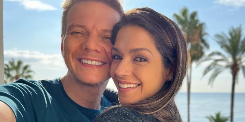 Thaís Fersoza relembra nascimento do filho com Teló