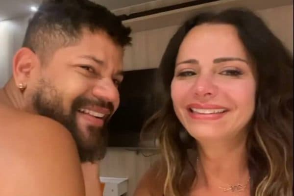 Viviane Araújo divulga sua gravidez aos 46 anos (Reprodução - Instagram) Viviane Araújo divulga sua gravidez aos 46 anos (Reprodução - Instagram)