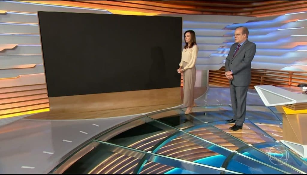 Ana Paula Araújo e Chico Pinheiro ficaram a ver navios com pane técnica na Globo