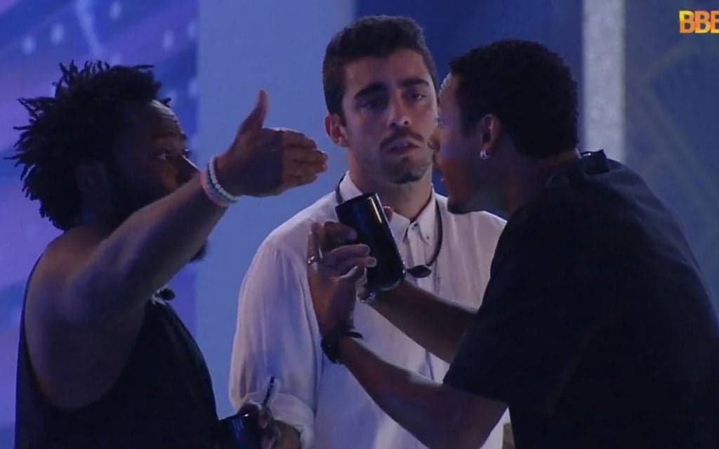 BBB22: Acidente, X9, confusão, desrespeito e papo sobre jogo; Confira o que rolou na festa
