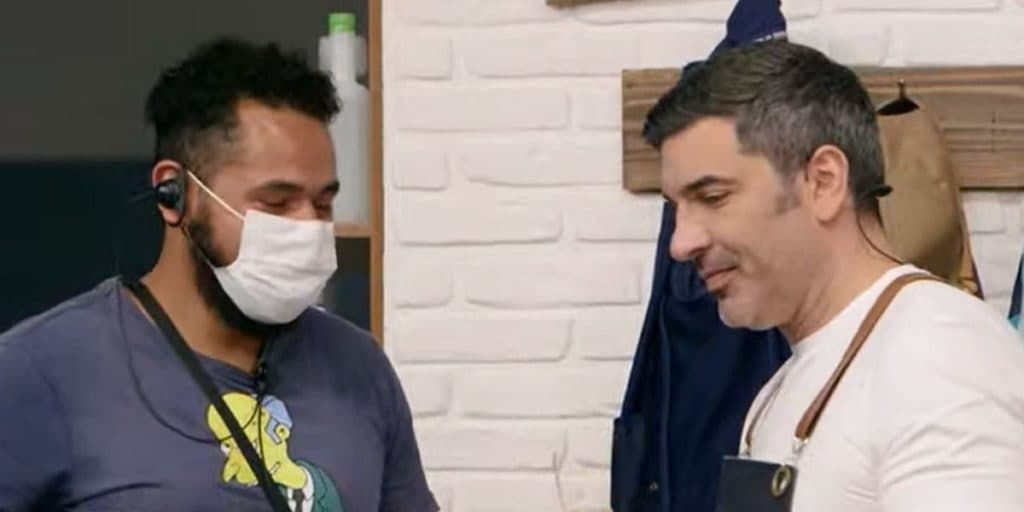 Edu Guedes vai para trás das câmeras do The Chef, debocha de funcionário e diretor intervém: "Está proibido"
