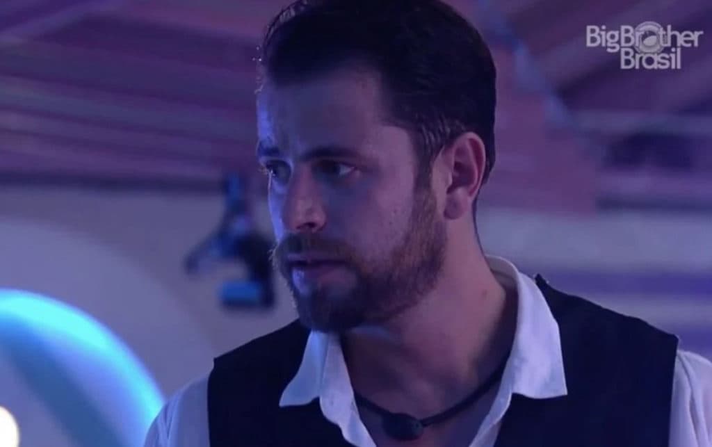 BBB22: Para proteger Laís, Gustavo coloca Larissa como 'alvo' do próximo paredão