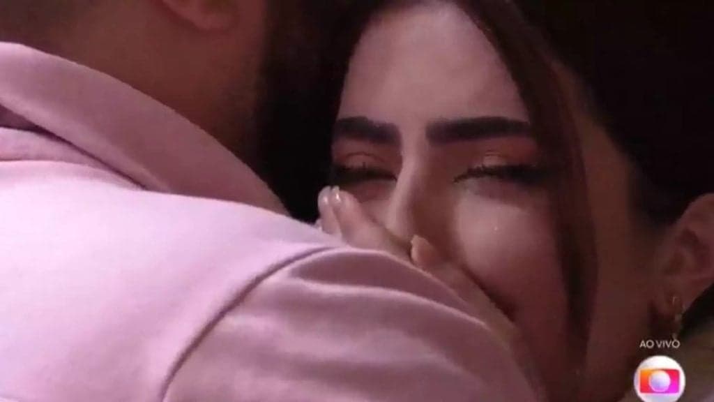 Após eliminação de Bárbara, Jade Picon vai às lágrimas, sai do quarto do líder e acaba vetada no BBB22