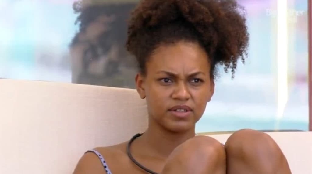 BBB22: Jessilane reclama de bagunça e diz que vai "Jogar tudo fora", Tiago rebate: "Síndica"