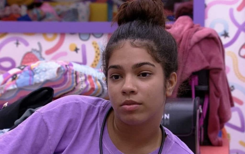 BBB22: Após ser acusada de 'agredir' Arthur, Maria vira alvo de ataques racistas