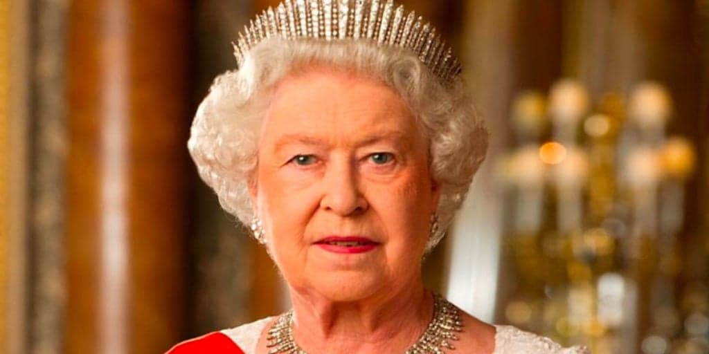 Famoso jornal confirma que Rainha Elizabeth morreu e notícia é divulgada para imprensa: "Luto"