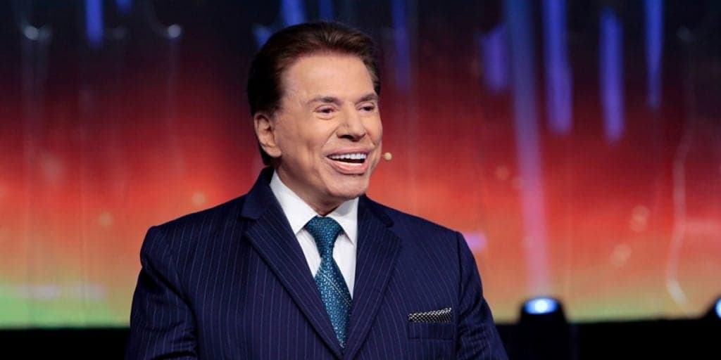 Silvio Santos volta, descobre que estrela foi jogada na rua e ordena imediatamente: "Recontrata"