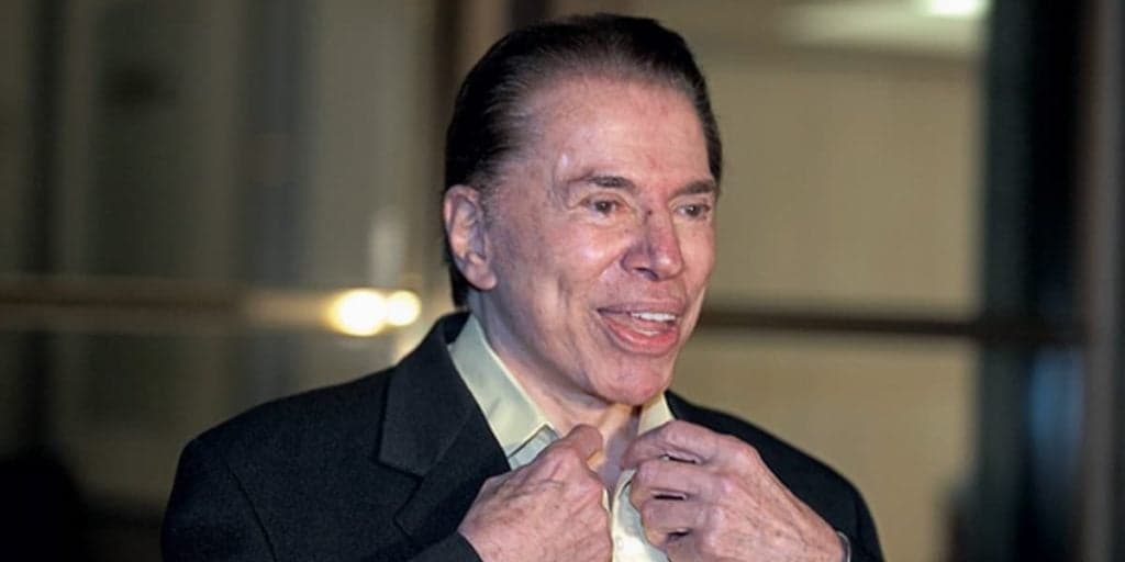 Silvio Santos segue no exterior trabalhando home office e sem previsão de retorno aos domingos do SBT