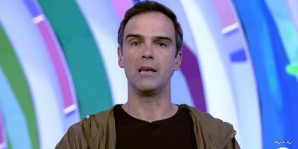 Tadeu Schmidt faz alerta no BBB22 (Foto: Reprodução) Tadeu Schmidt faz alerta no BBB22 (Foto: Reprodução)