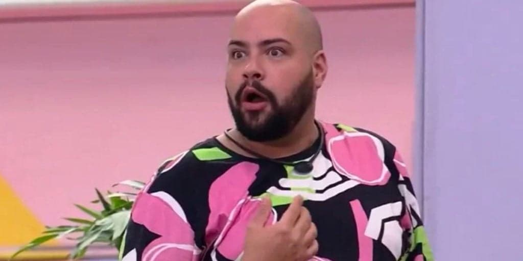 Tiago Abravanel rejeita apoio de Silvio Santos e detona o SBT: "Me aceitar do jeito que eu sou"