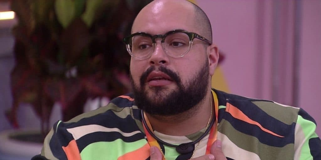 Após descobrir informação externa, Tiago Abravanel entra em desespero e anuncia desistência do BBB22