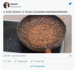 O feijão da xepa acabou queimando (Foto: Reprodução / Globoplay)
