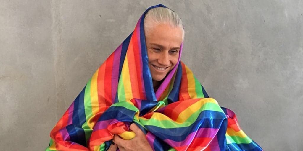 Vera Holtz  assume de vez quem é seu grande amor