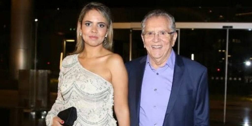 45 mil na privada de avião, revolta com ex e choro para Xuxa: Esposa de Carlos Alberto tem vida escancarada