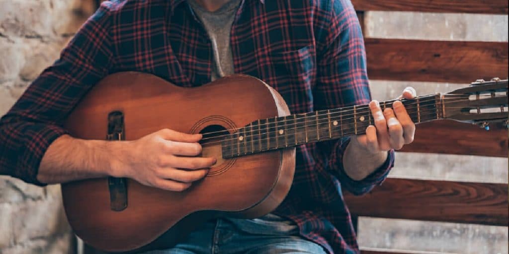 Famoso cantor sertanejo perde a voz, entra em depressão e emociona a todos ao surgir na TV