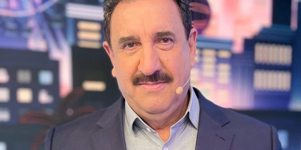 Globo faz proposta para tirar Ratinho e dono do canal confirma: "Desperdício ele em um programa tão ruim"
