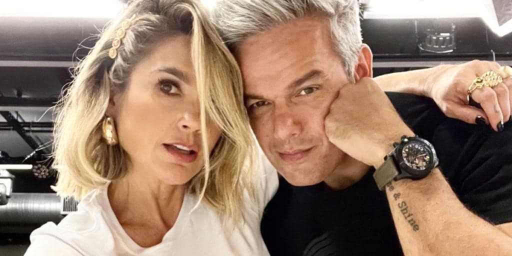 Otaviano Costa expõe vídeo sensual de Flávia Alessandra de fio-dental e não se aguenta: "Minha''