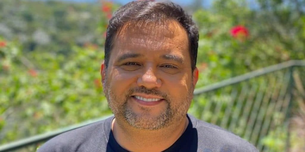 Geraldo Luís expõe relação com famoso apresentador e declara-se para parceiro: "Esse homem"