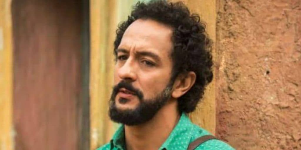 Em pânico, ator de Pantanal recusa avião e cruza região à moda antiga: "Respeito meu medo"