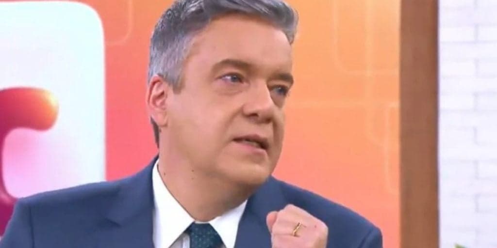 Recatado, Roberto Kovalick resgata registro raro do passado onde está fora do país com seu grande amor