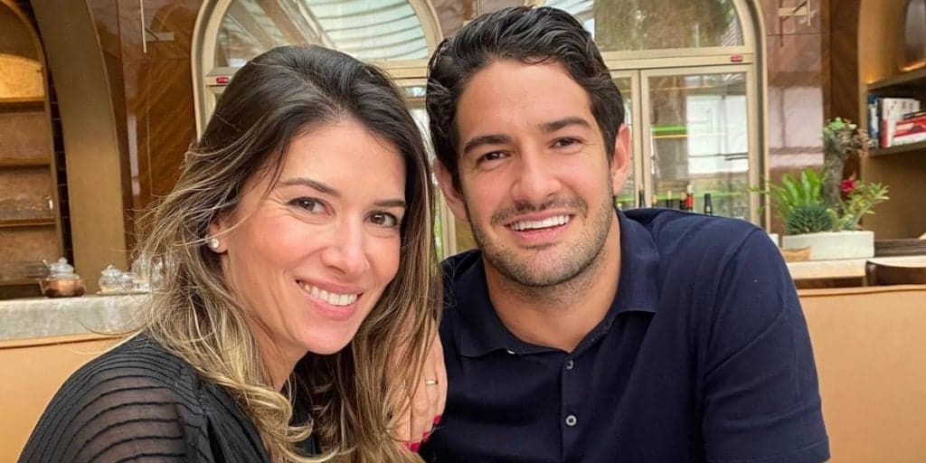 Rebeca Abravanel vem ao Brasil receber troféu Imprensa