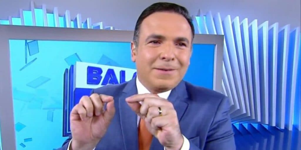 Reinaldo Gottino, super discreto, assume com quem é casado e expõe relação de anos: “Te amo”