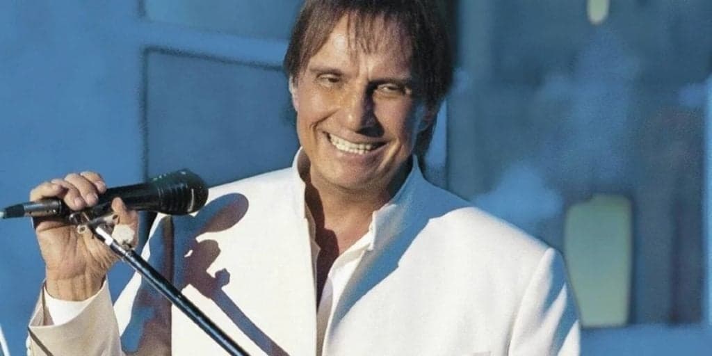 Após descobrir o que Roberto Carlos era, mulher recusa relação com cantor: “Não ia dar certo”