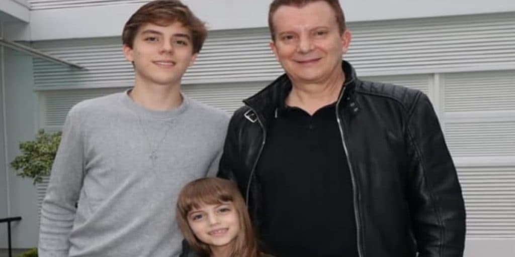 Celso Russomano assume com quem é casado e após anos revela preferência: "Meu porto seguro"