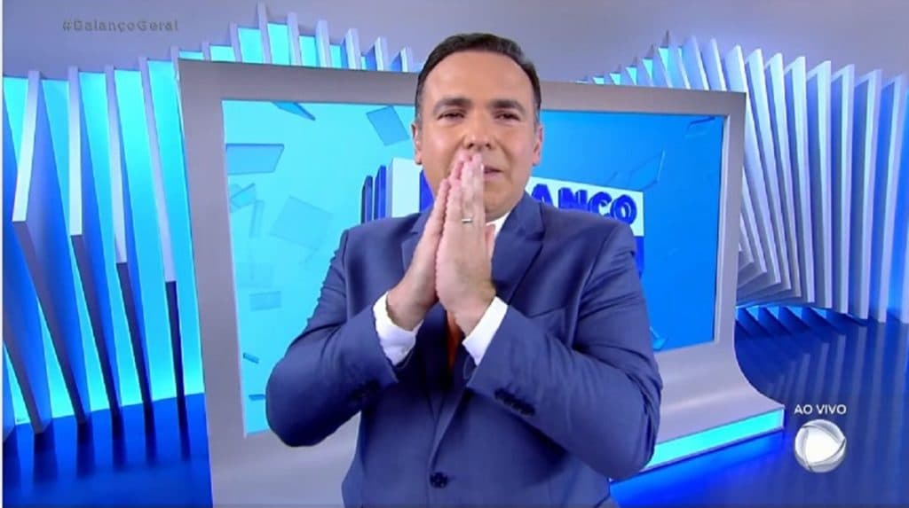 Gottino desaba com choro ao voltar pra Record e expõe diagnóstico médico após internação: "Pensei no pior"