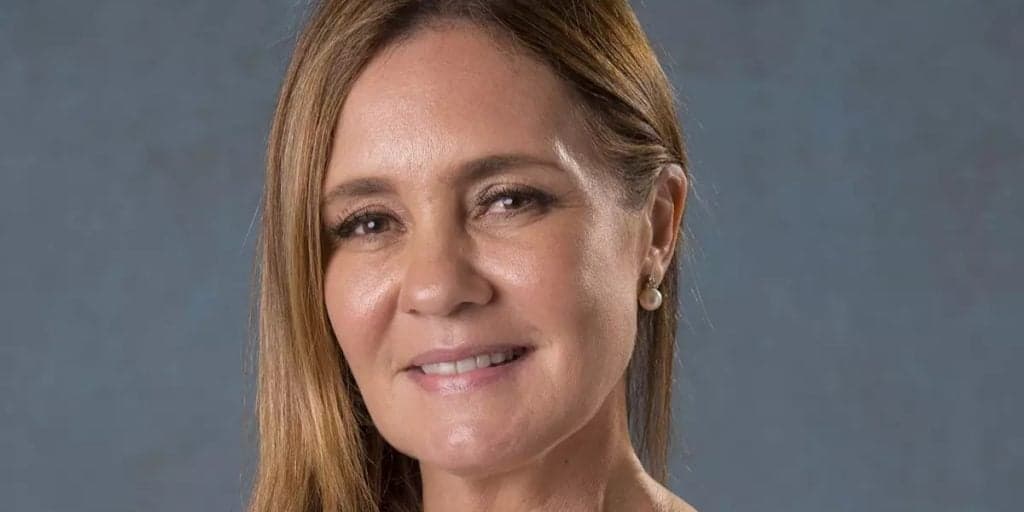Talentosa, Adriana Esteves coleciona prêmios, faz carreira de sucesso e brilha nos quatro cantos do país