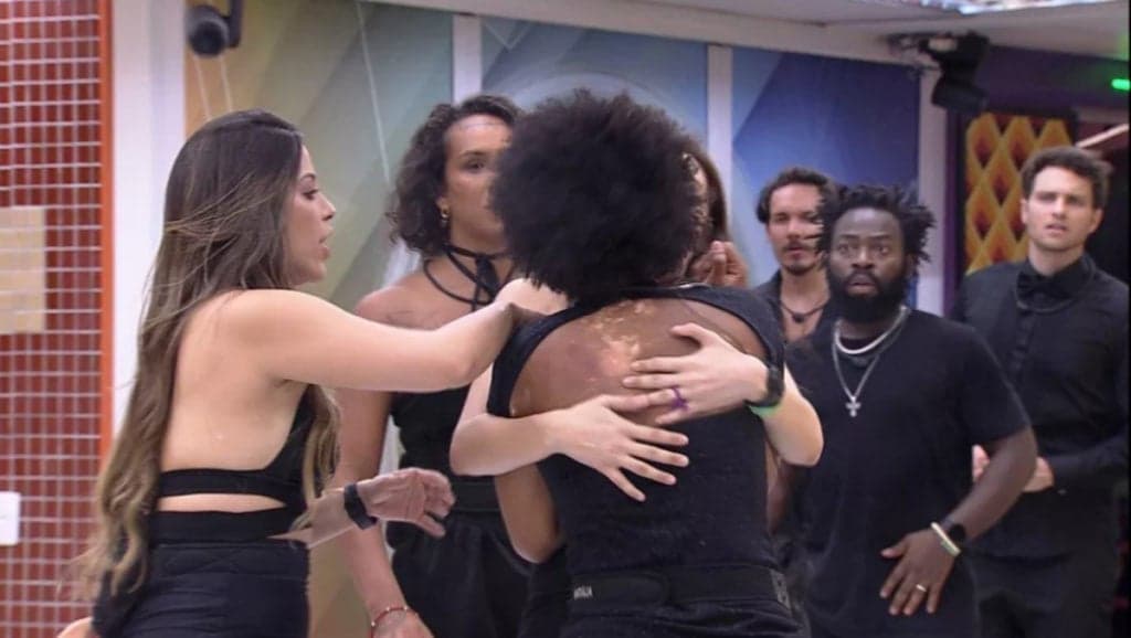 BBB22: Surto de Natália, gritaria, barraco e fofoca; veja o que rolou na festa