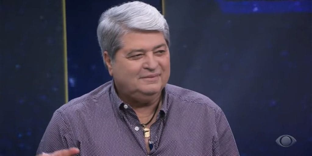 "Falindo", Datena sofre corte de salário na Band e surta com estúdio caindo aos pedaços: "Estamos abandonados"
