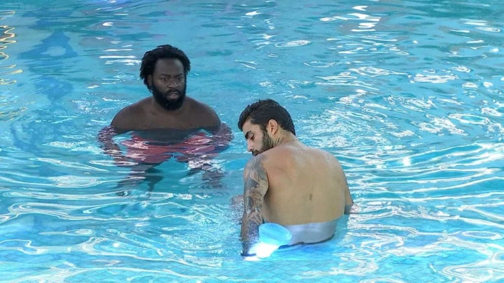 BBB22: Douglas Silva se irrita com comentário de Pedro Scooby e os brothers protagonizam barraco: "Vai se fod*r"