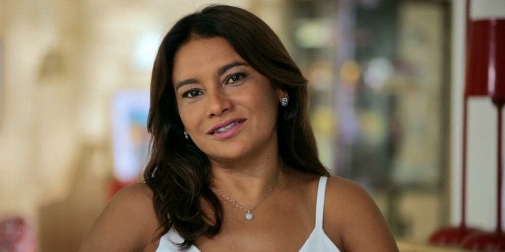 Romance lésbico e casamento secreto: Dira Paes tenta ser discreta, mas tem vida íntima revelada ao Brasil