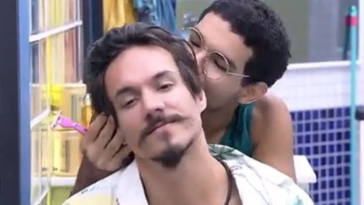 BBB22: Eliezer e Vyni estão no monstro (Foto: Reprodução)