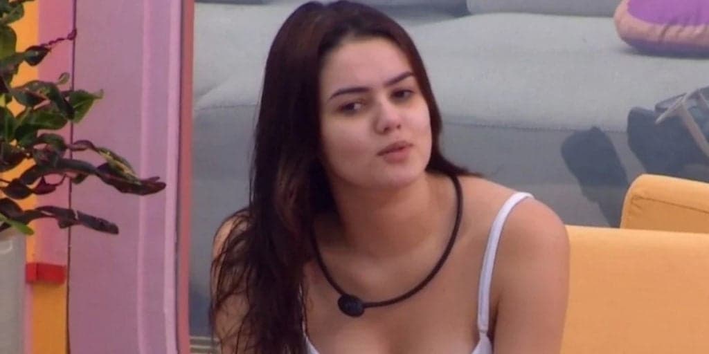BBB22: Eslovênia é expulsa, arruma confusão e faz grave ameaça após decisão: "Quero que se lasque''