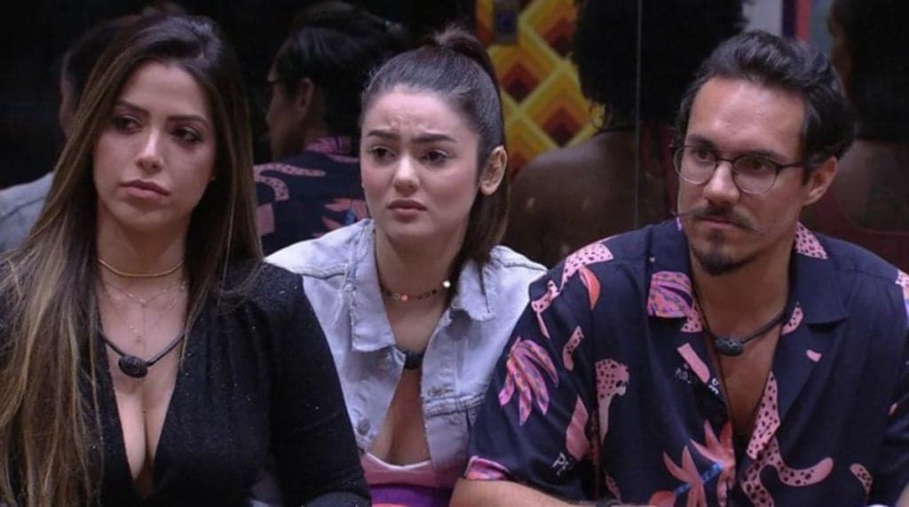 BBB22: Sem saber de fama, Eslovênia percebe que é 'pé-frio' nas eliminações: "Estava do lado"