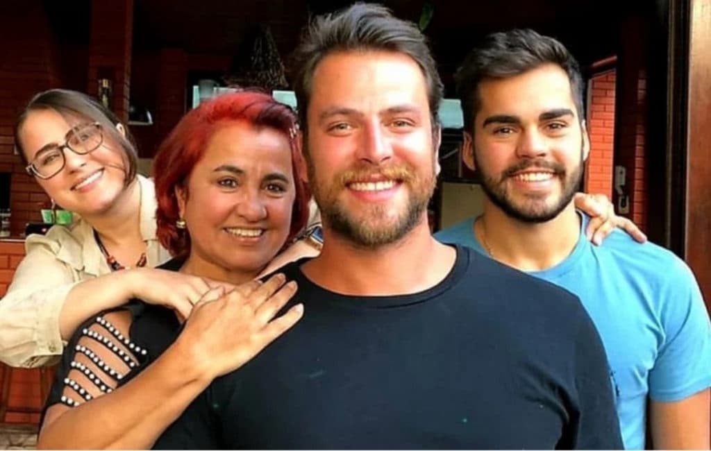 BBB22: Mãe de Gustavo, 'Hétero Top' do reality expõe o que acha do filho: "Não me faz falta"