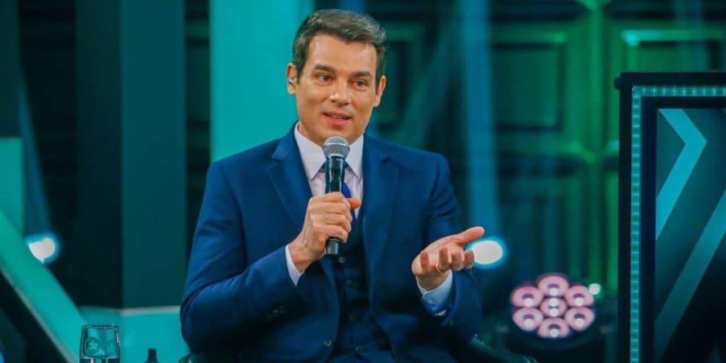 "O programa estava em primeiro lugar", reclama Celso Portiolli após ser arrancado do ar pelo SBT