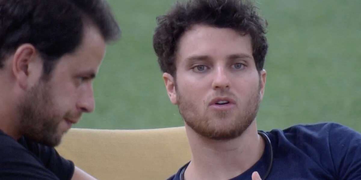BBB22: Gustavo desabafa com Lucas (Foto: Reprodução) BBB22: Gustavo desabafa com Lucas (Foto: Reprodução)