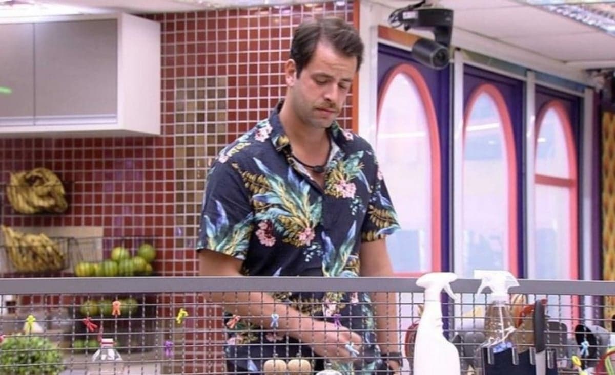 BBB22: Gustavo deixará de cozinhar para brothers (Foto: Reprodução / Globoplay)