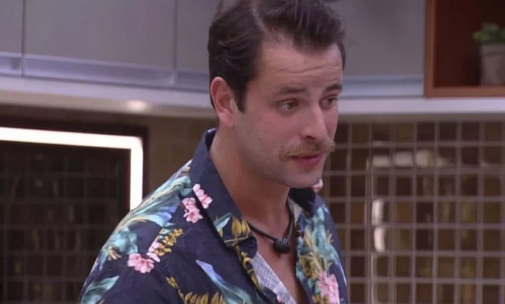 BBB22: Gustavo se revolta com falta de proteção de Laís e detona: "Não consigo olhar pra ela"