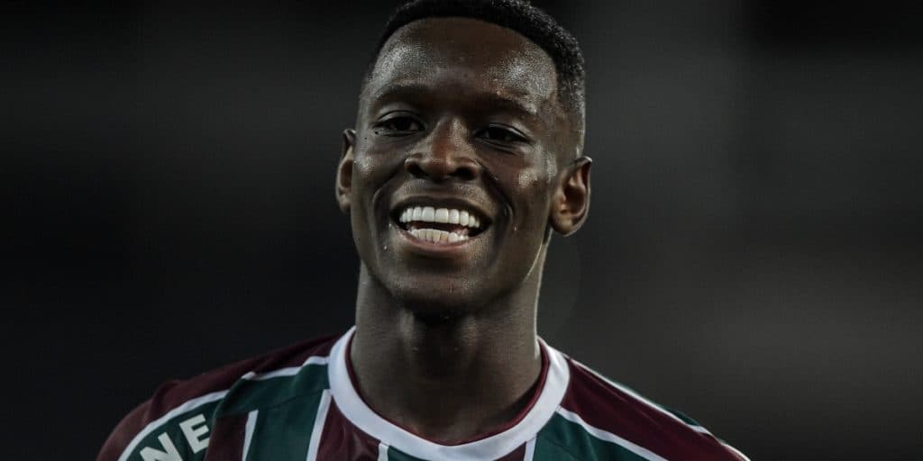 SBT transmite duelos decisivos da Champions e Libertadores