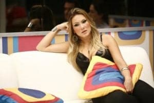 Josy Oliveira entrou no BBB9 pela Casa de Vidro (Foto: Reprodução / Internet) Josy Oliveira entrou no BBB9 pela Casa de Vidro (Foto: Reprodução / Internet)